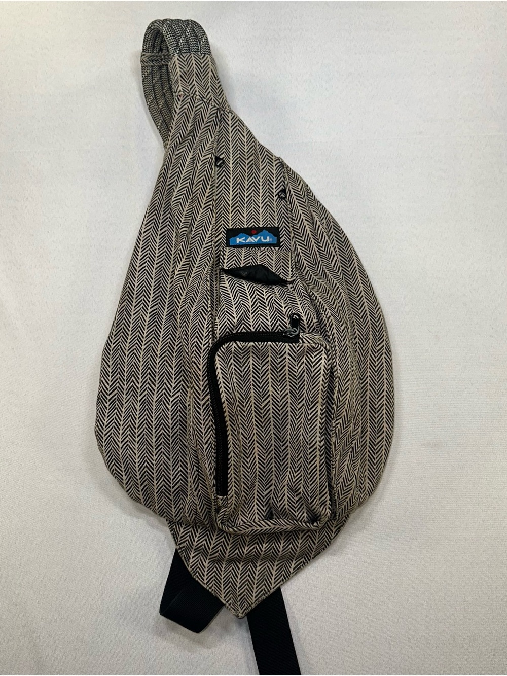 Kavu Rope Sling Bag Chevron Black White Backpack Crossbody